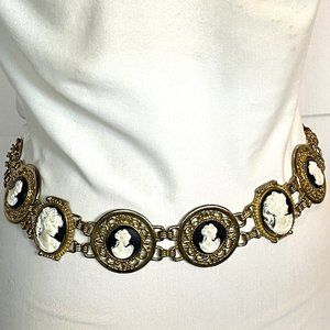 Vintage Harwill NY Gold Tone Cameo Chain Link Belt (RARE FIND)